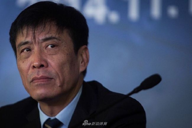 此番海报颇具国风美学，并传达影片关于;善恶抉择的主旨态度